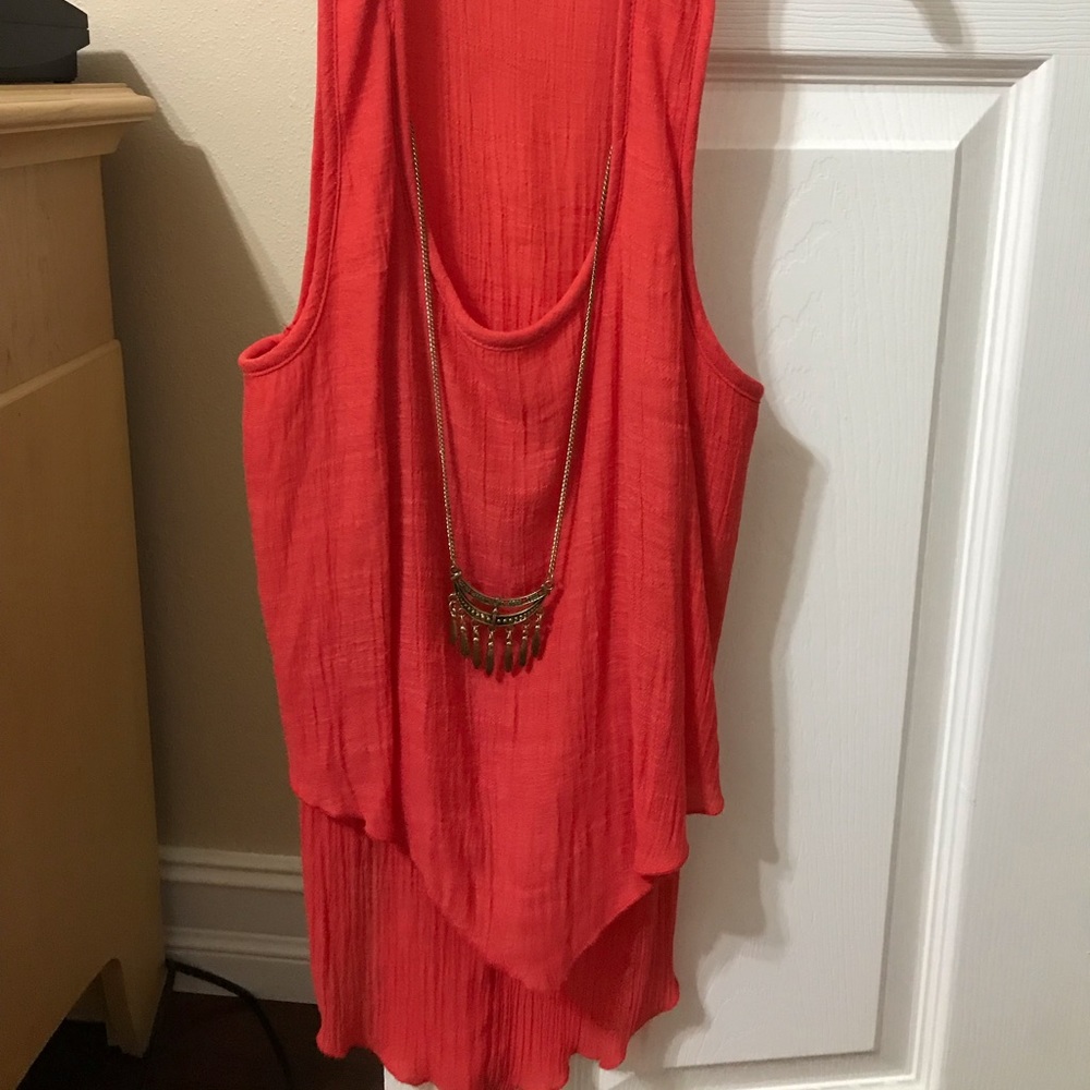 Blouse with necklace